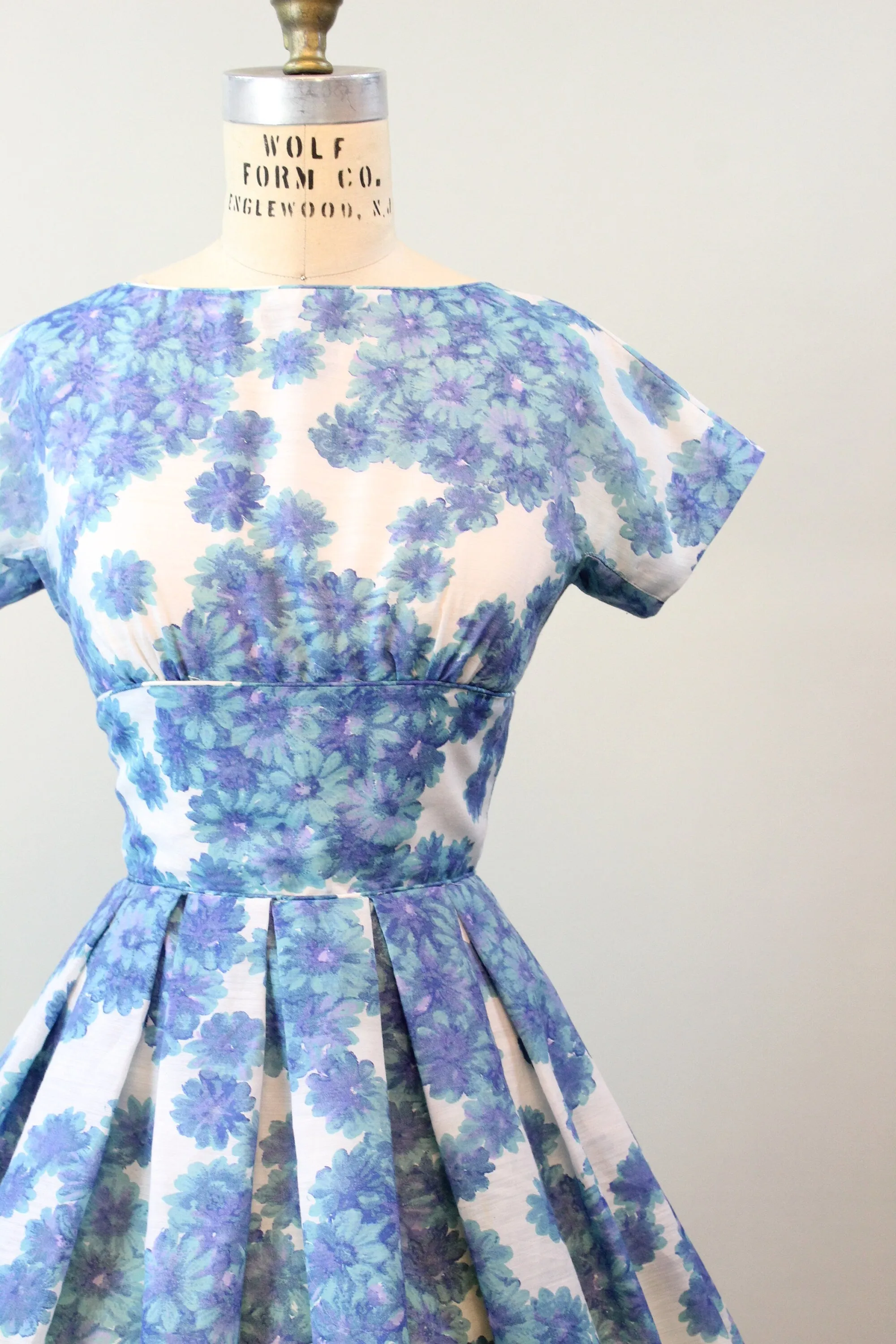 1950s JONATHAN LOGAN floral cotton full skirt dress xs | new spring summer