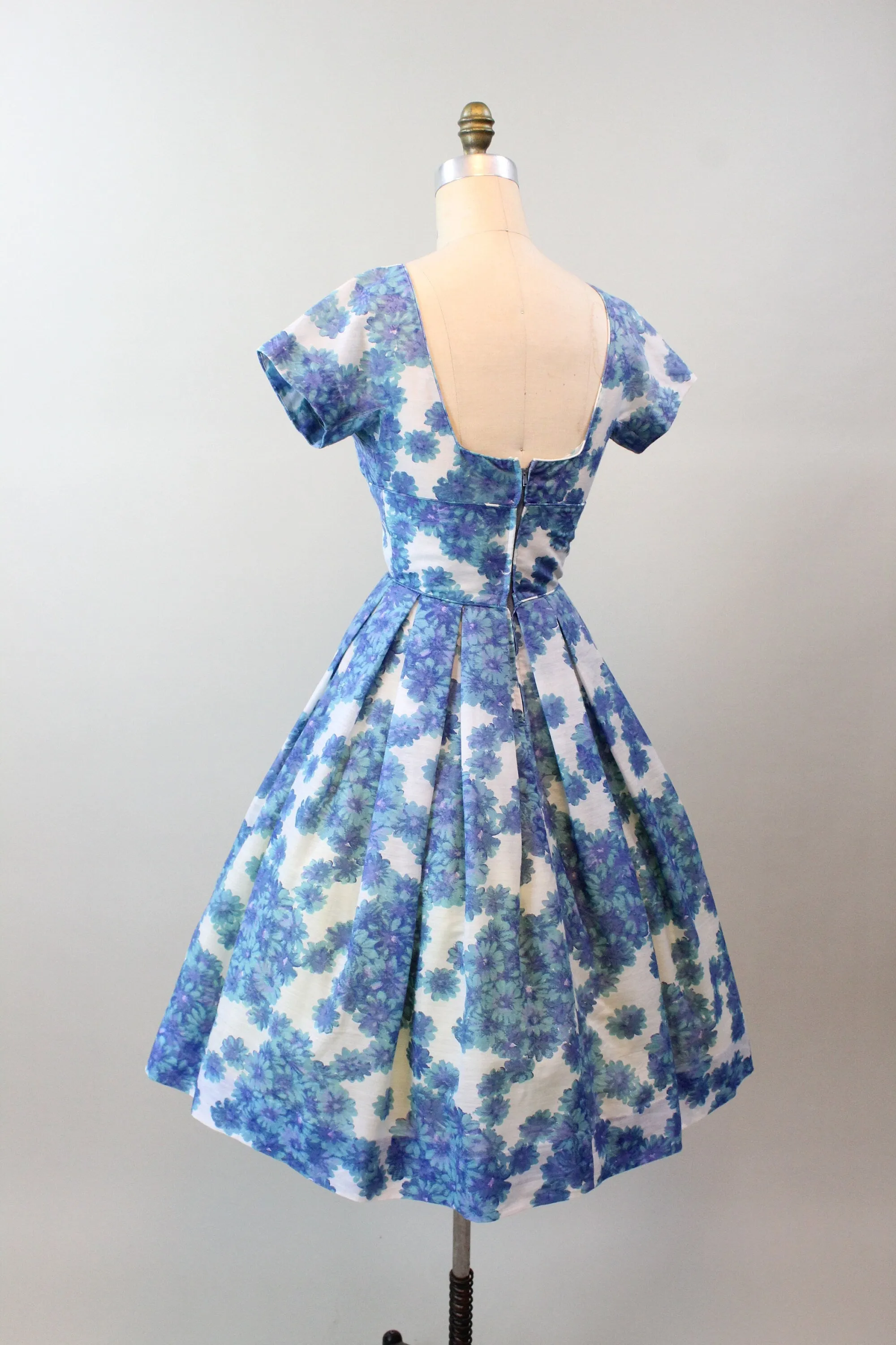 1950s JONATHAN LOGAN floral cotton full skirt dress xs | new spring summer