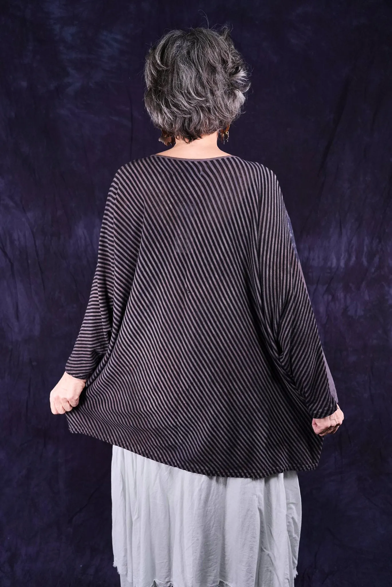2331HD Poet Top Mystic Owl Fantastic Graphite