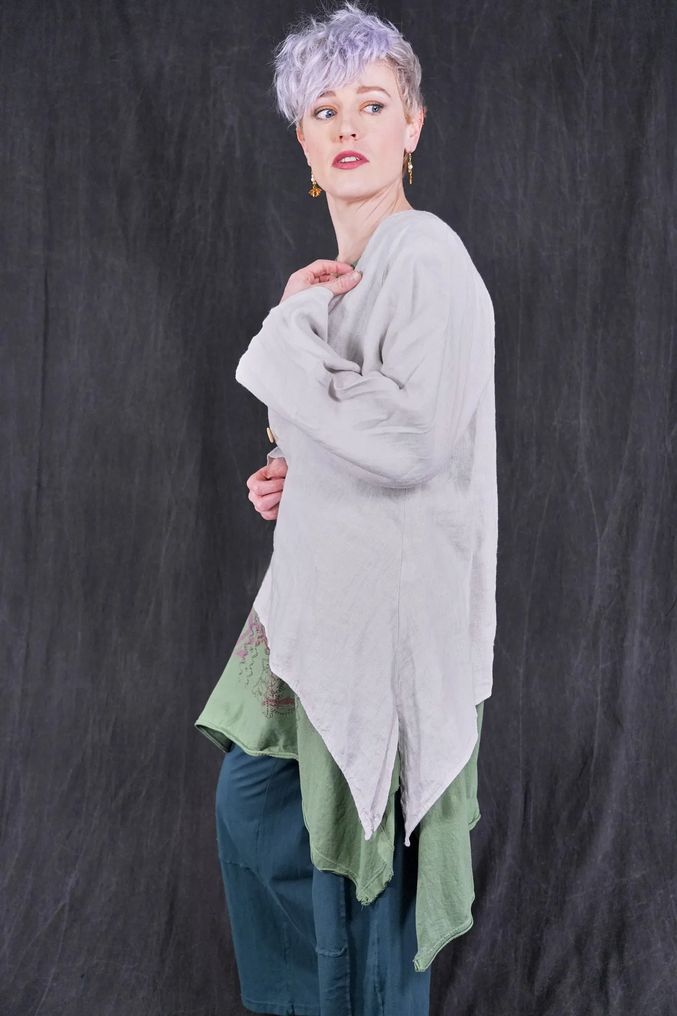 5289 Basque Cardigan Dove-U