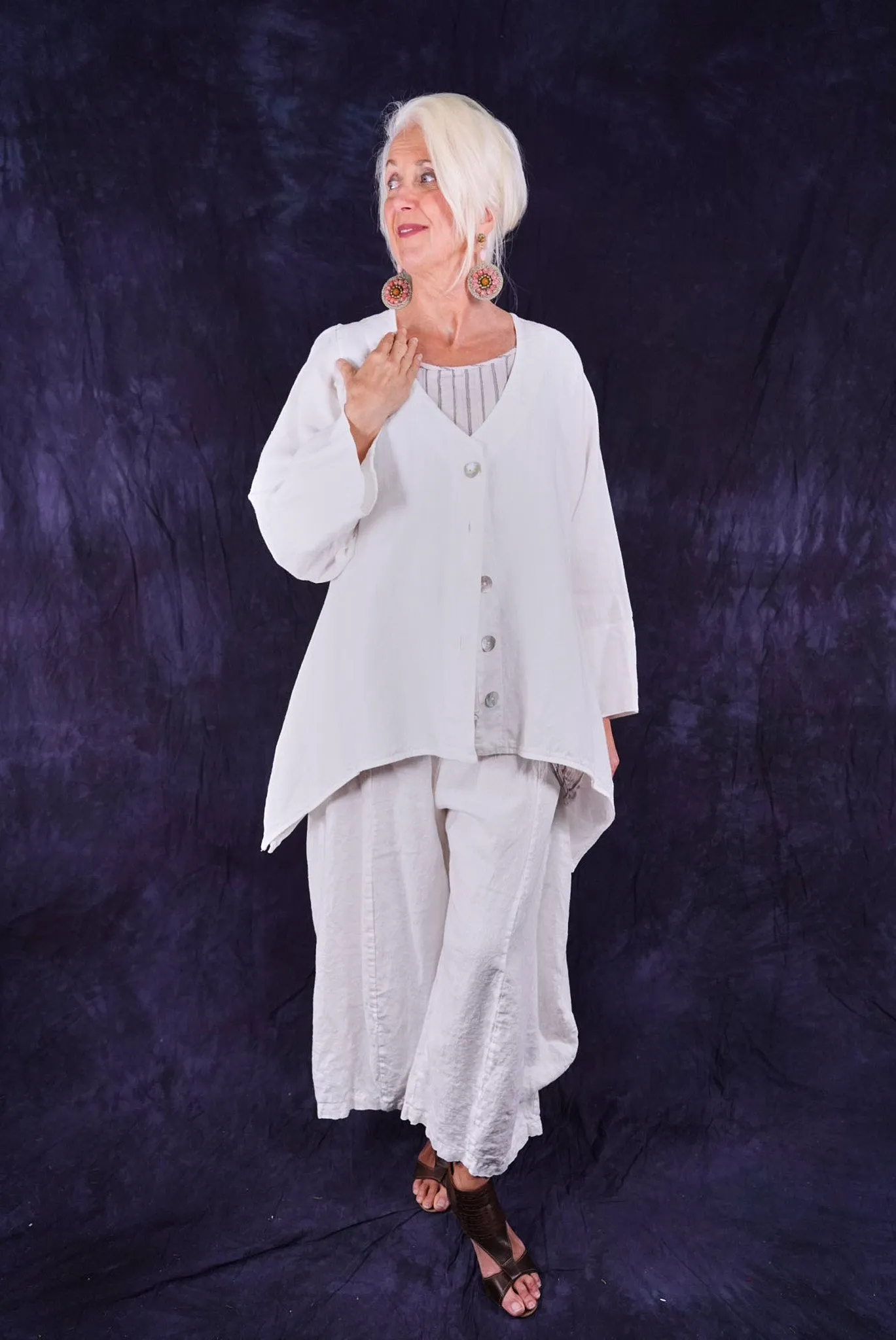 5289 Basque Cardigan Dove-U