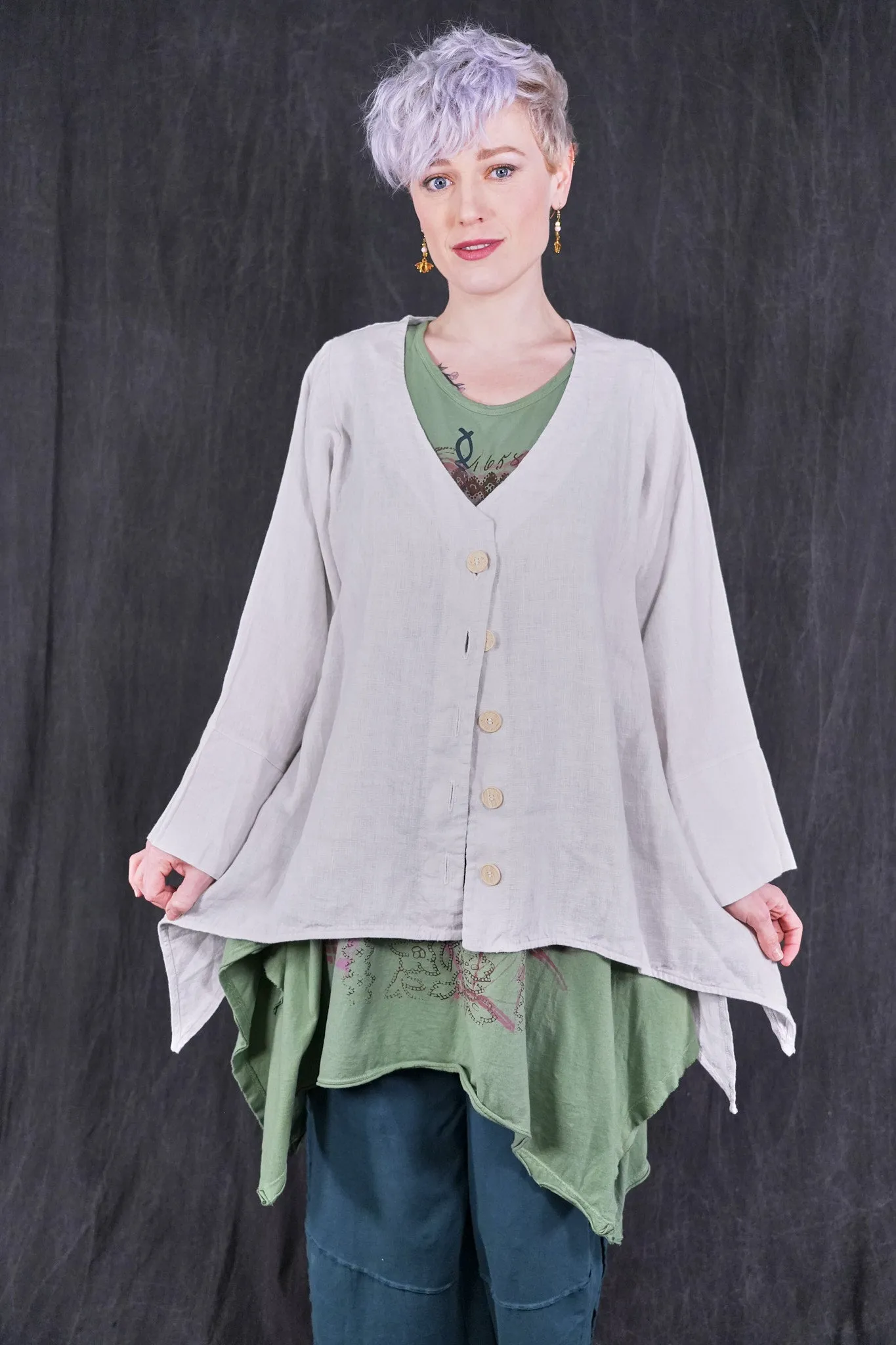 5289 Basque Cardigan Dove-U