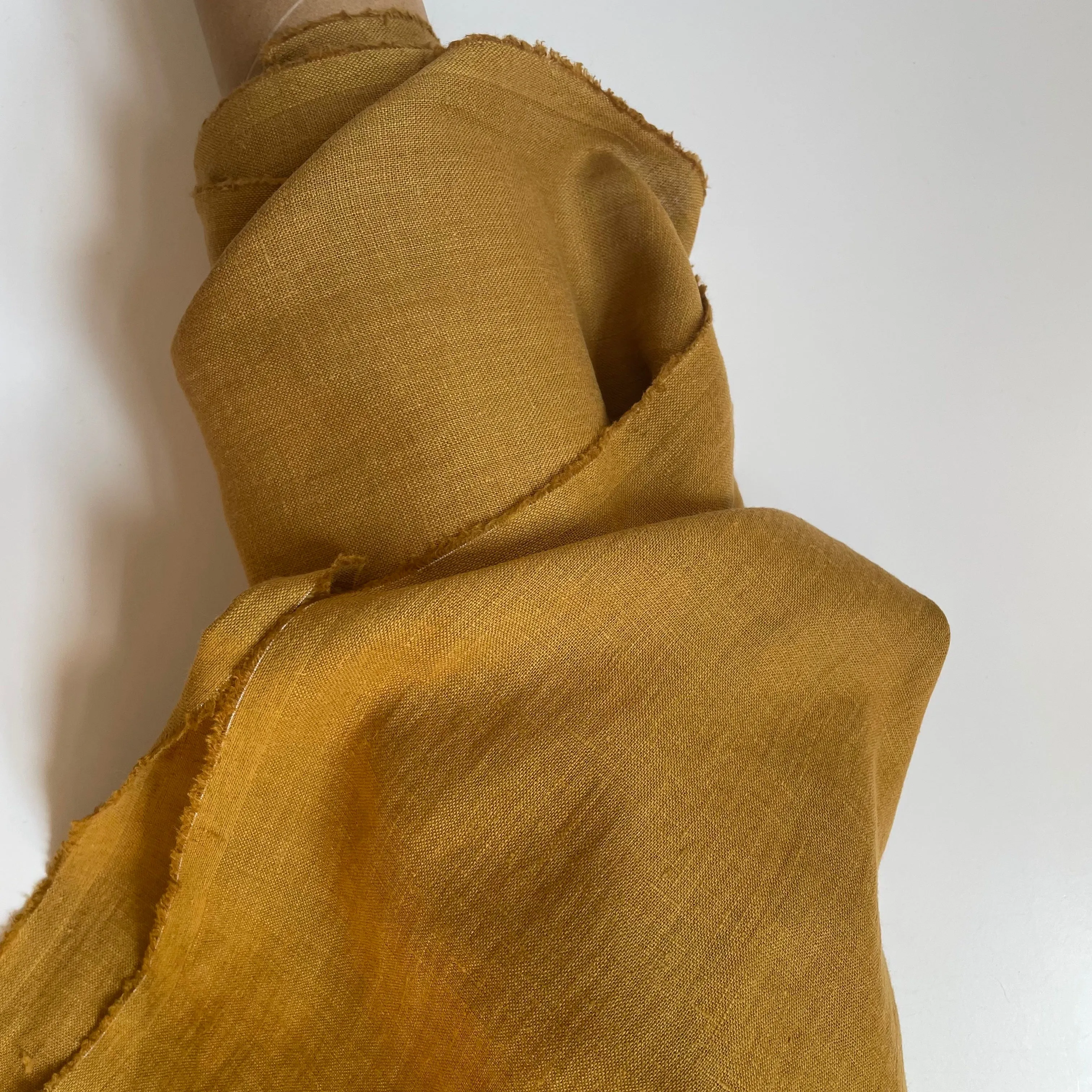 7/8 yard Remnant : Merchant & Mills EU Linen - Ginger