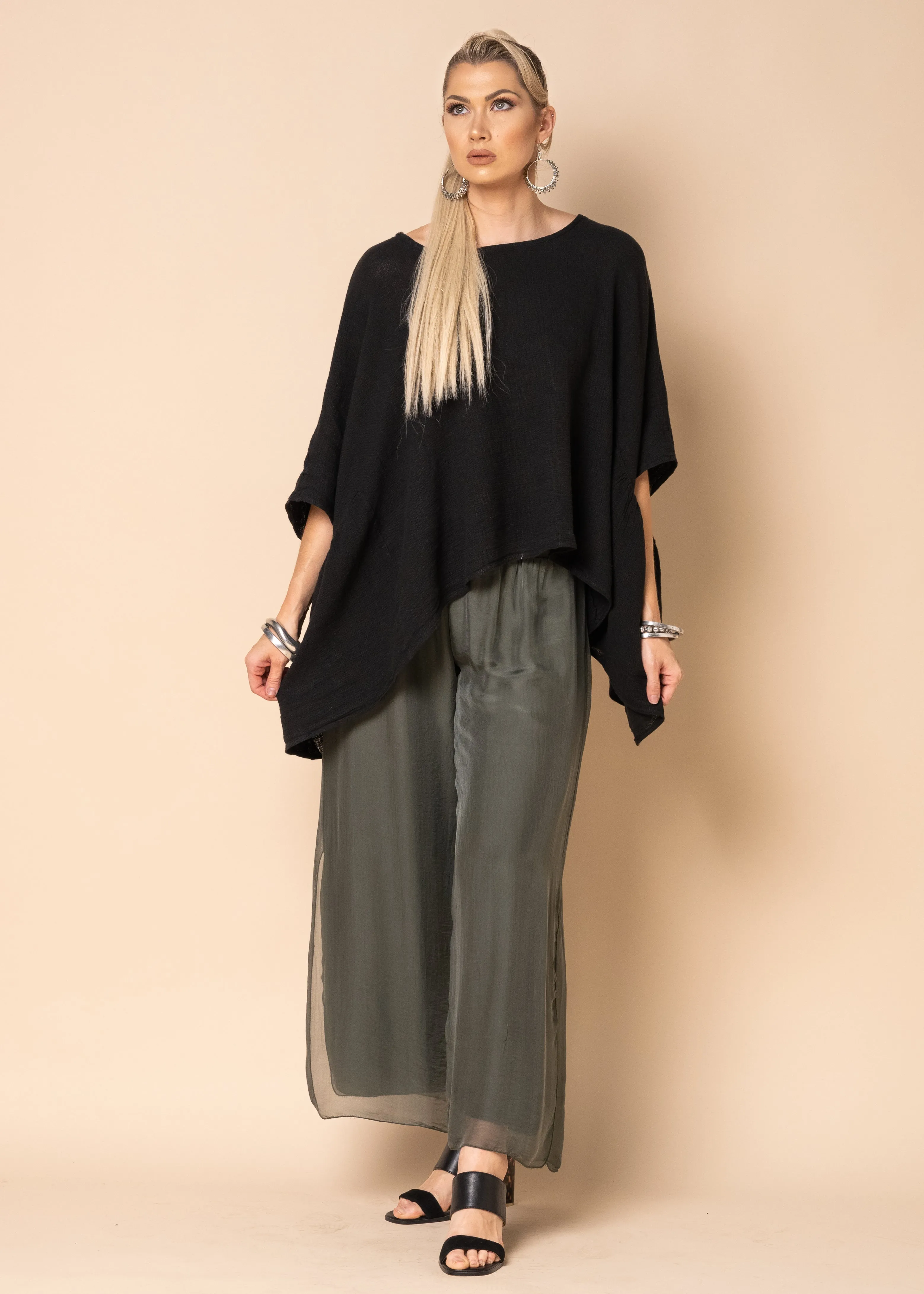 Anika Linen Top in Onyx