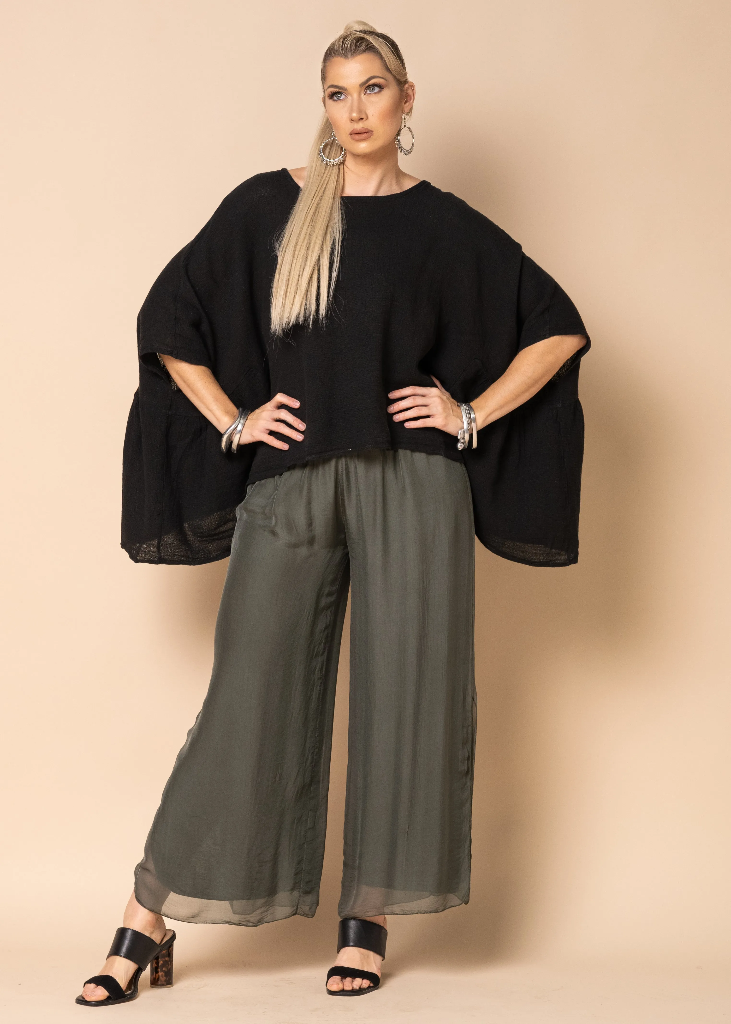Anika Linen Top in Onyx