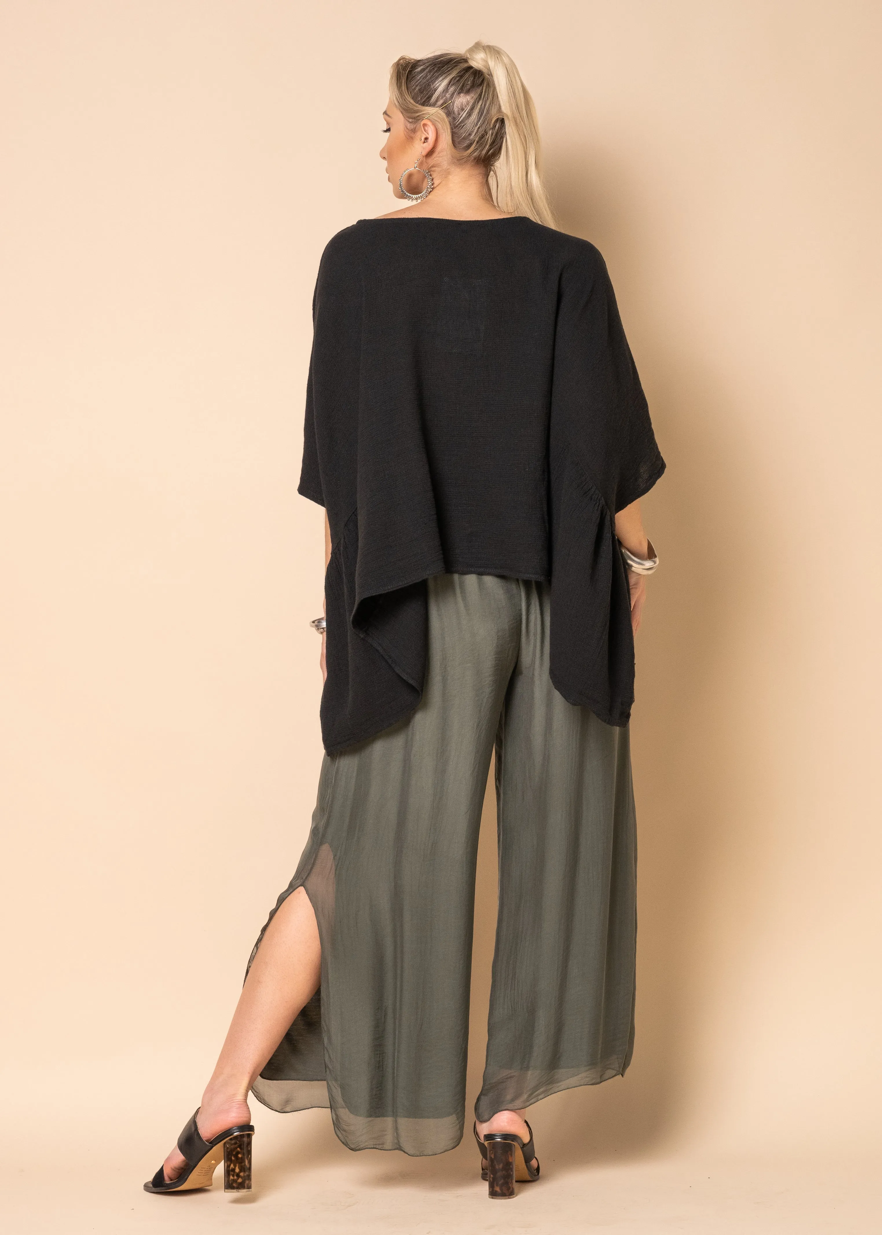 Anika Linen Top in Onyx