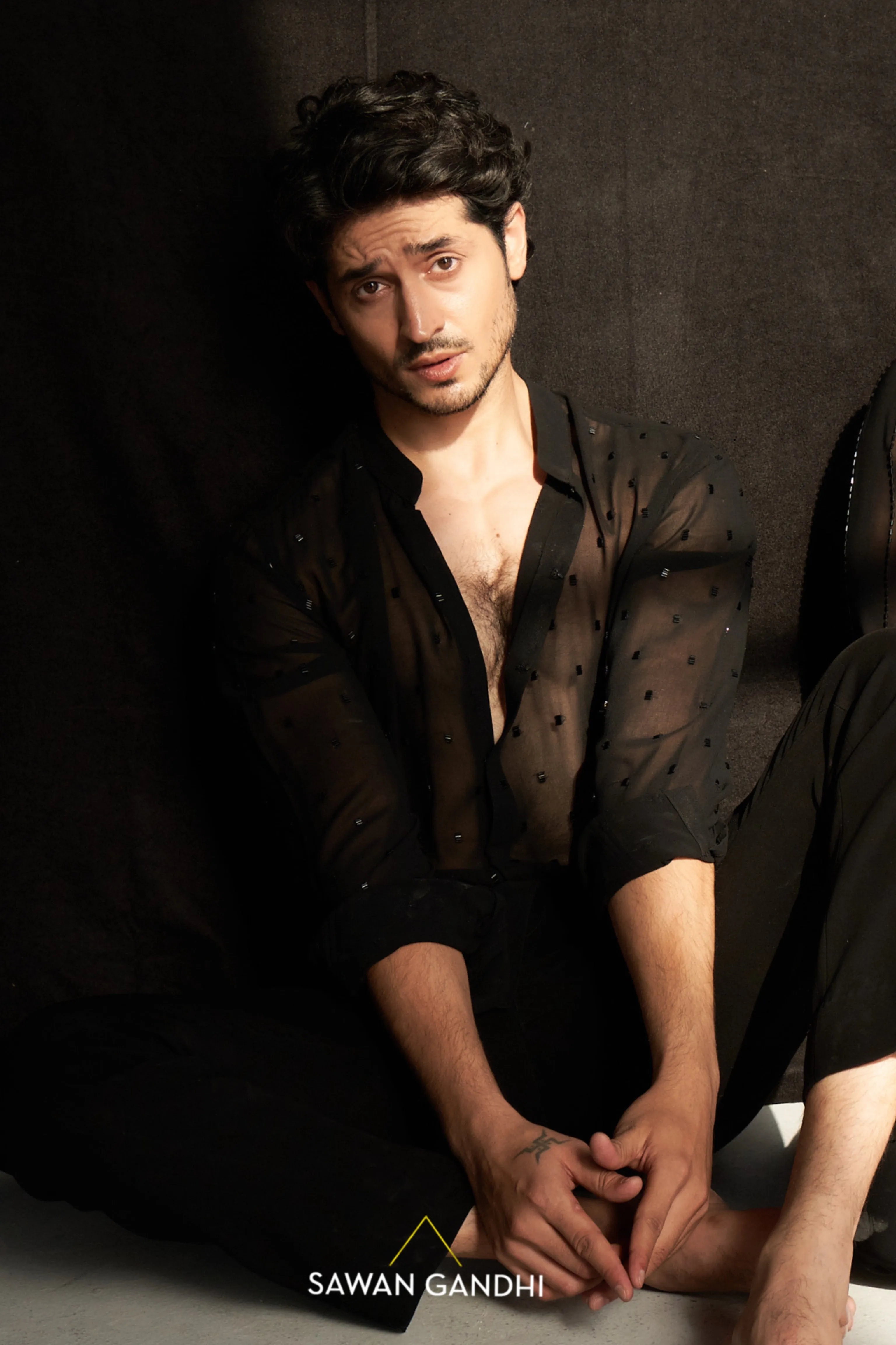 Black capsule cutdana shirt