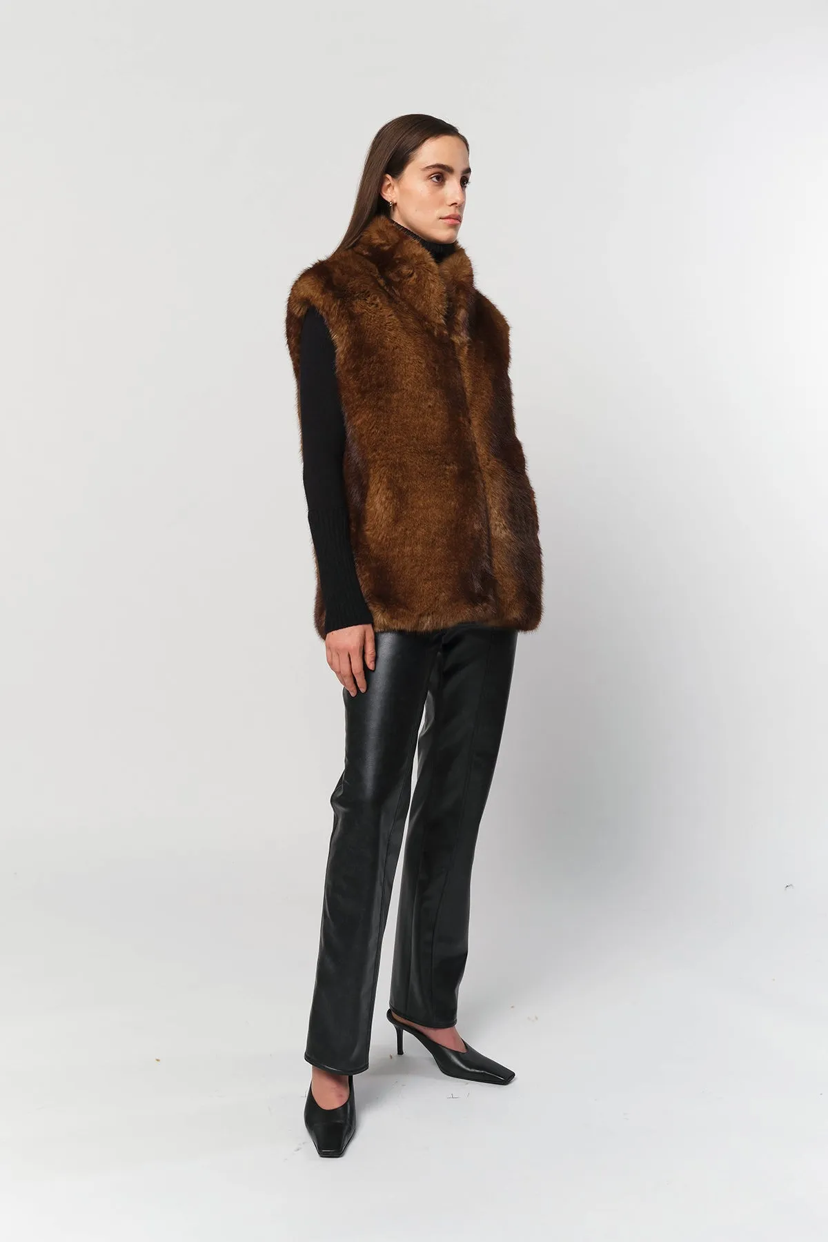 Laila Vest in Mink Brown