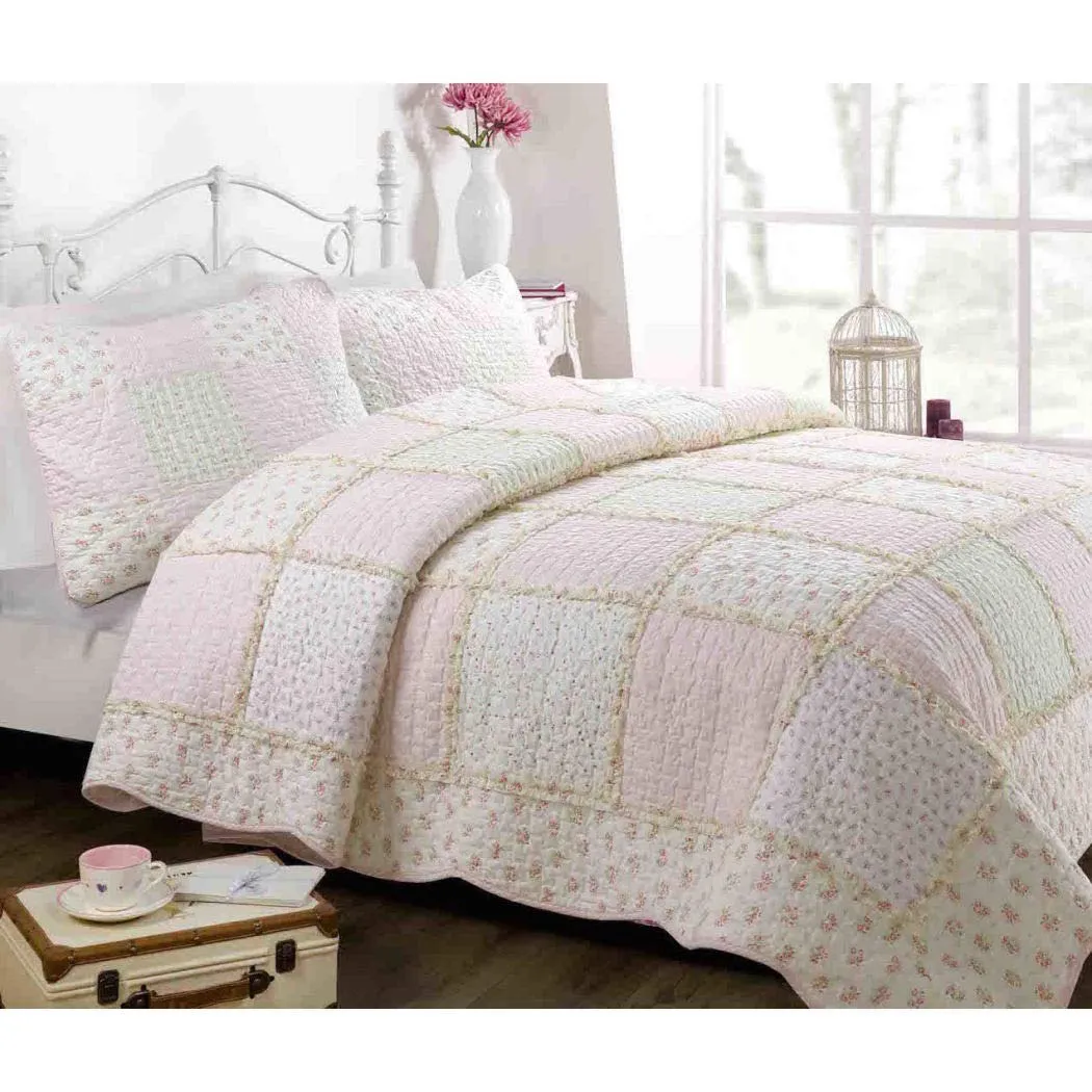 Light Peach Floral Patchwork Quilt Bedding Set