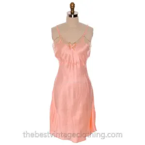 Lovely Vintage Lingerie Peach Rayon Satin Full Slip Bias Cut Never Worn 1940s 38 NOS