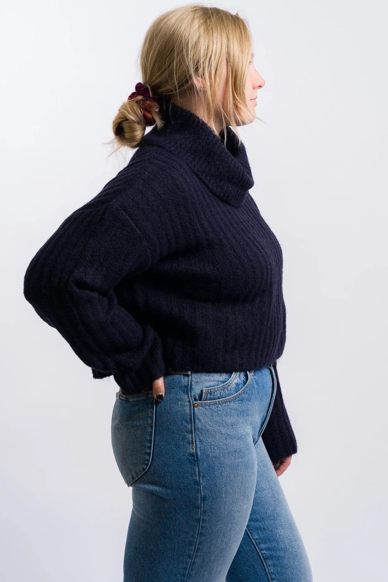 Nia Bruni Turtleneck Knit Sweater - Navy