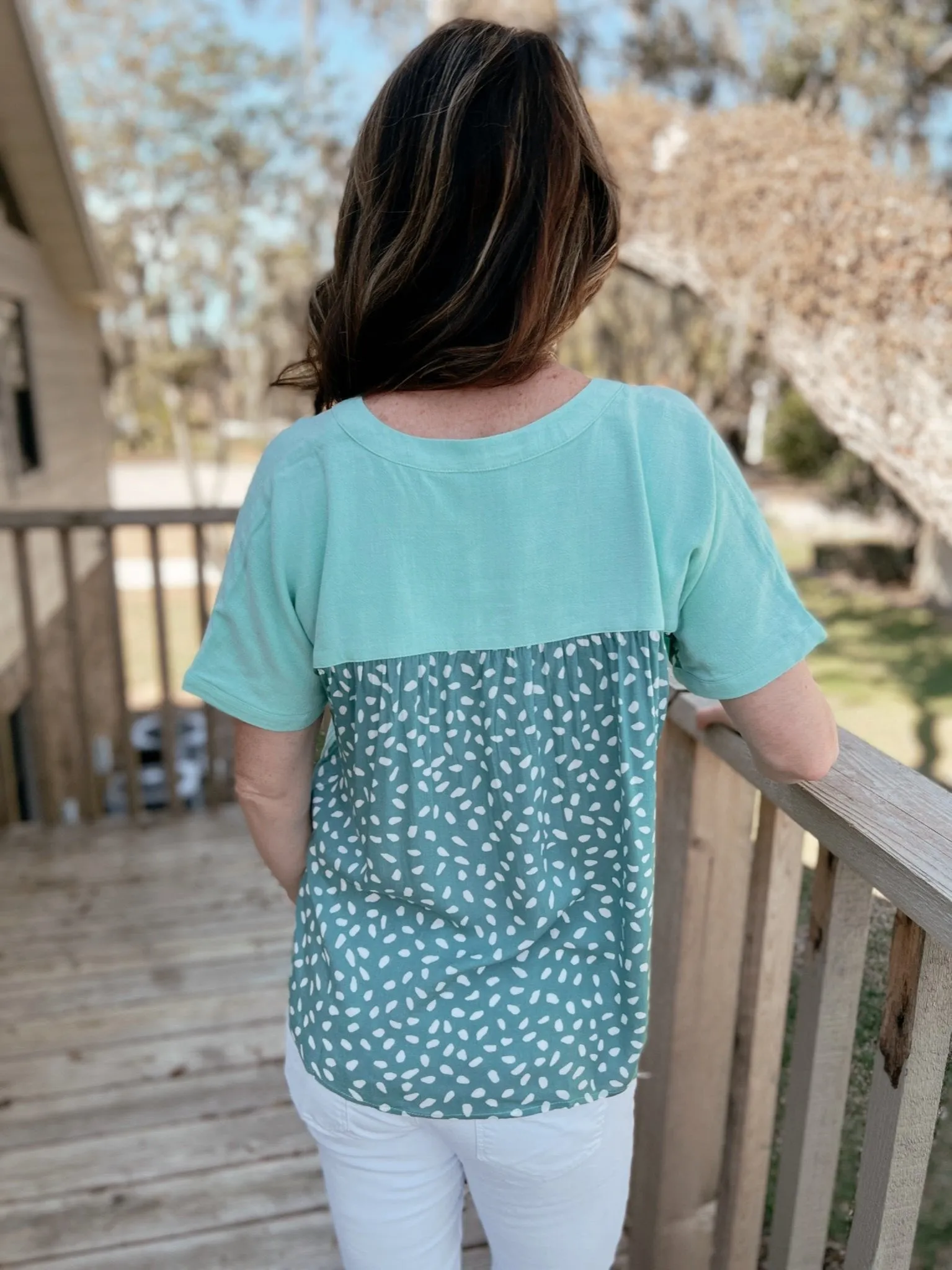 Turn Around Mint Top