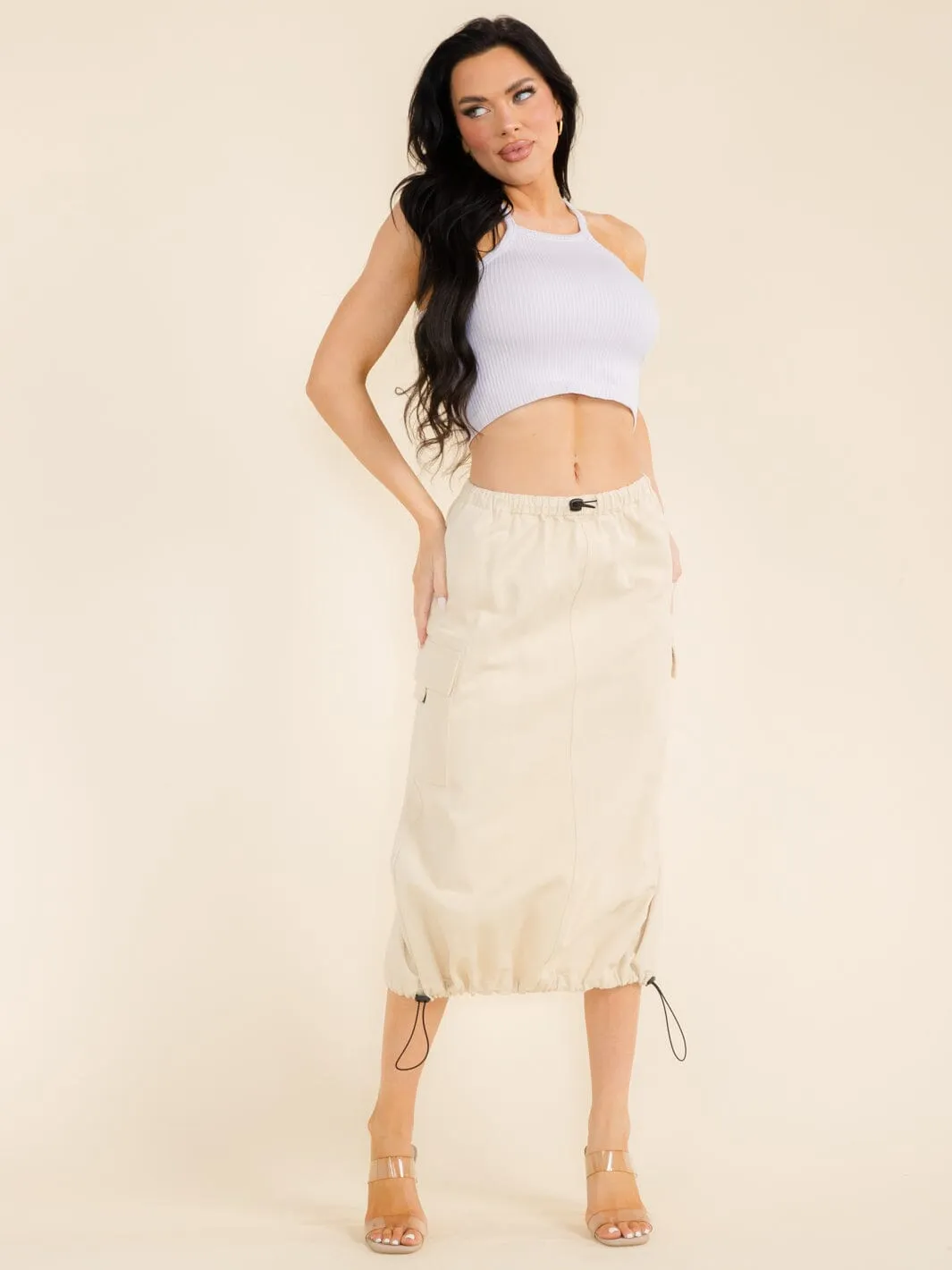 WOMEN'S ADJUSTABLE EDGE & WAIST CARGO POCKETS DENIM MIDI SKIRT