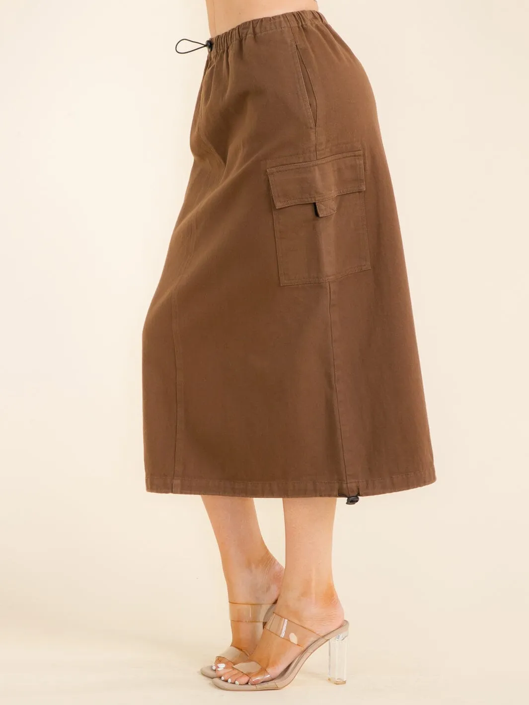 WOMEN'S ADJUSTABLE EDGE & WAIST CARGO POCKETS DENIM MIDI SKIRT