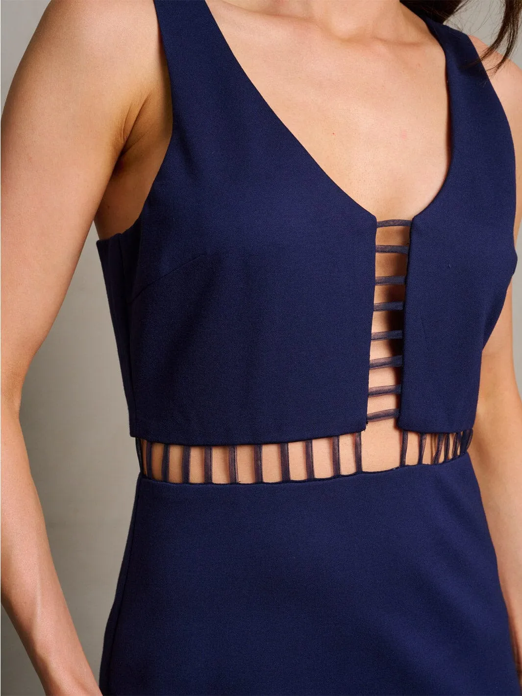 WOMEN'S SLEEVELESS CUT OUT DETAILED BODYCON MINI DRESS